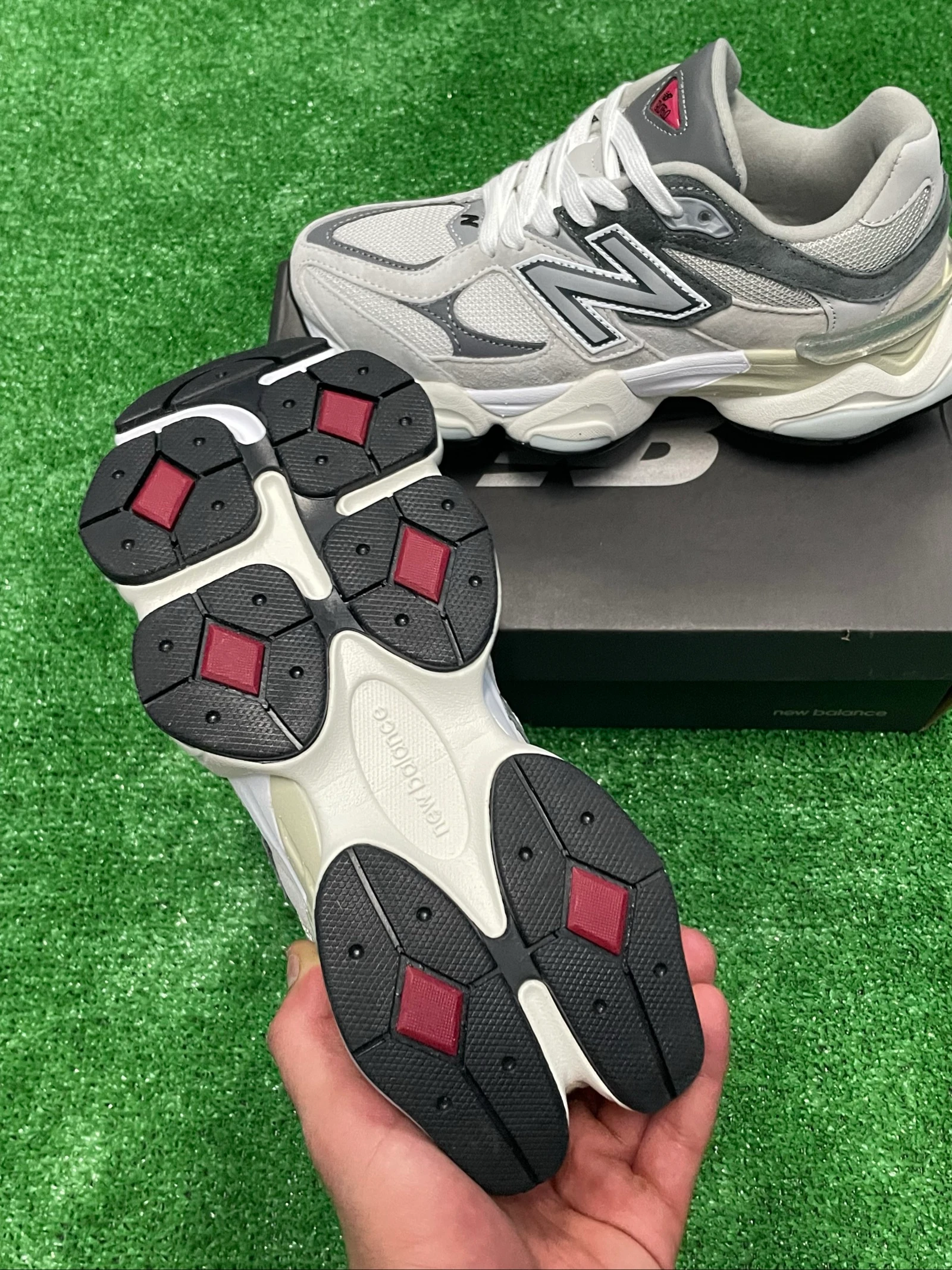 Tênis New Balance 9060 – photo 6